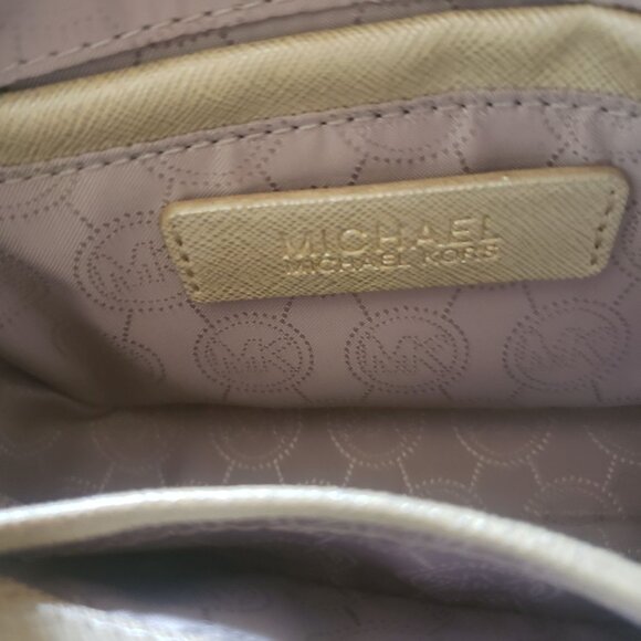 Michael Kors Gold Metallic Crossbody Bag MK Signature Logo Gold Chain Strap - Picture 10 of 11